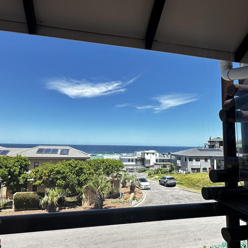 5 Bedroom Property for Sale in Outeniqua Strand Western Cape